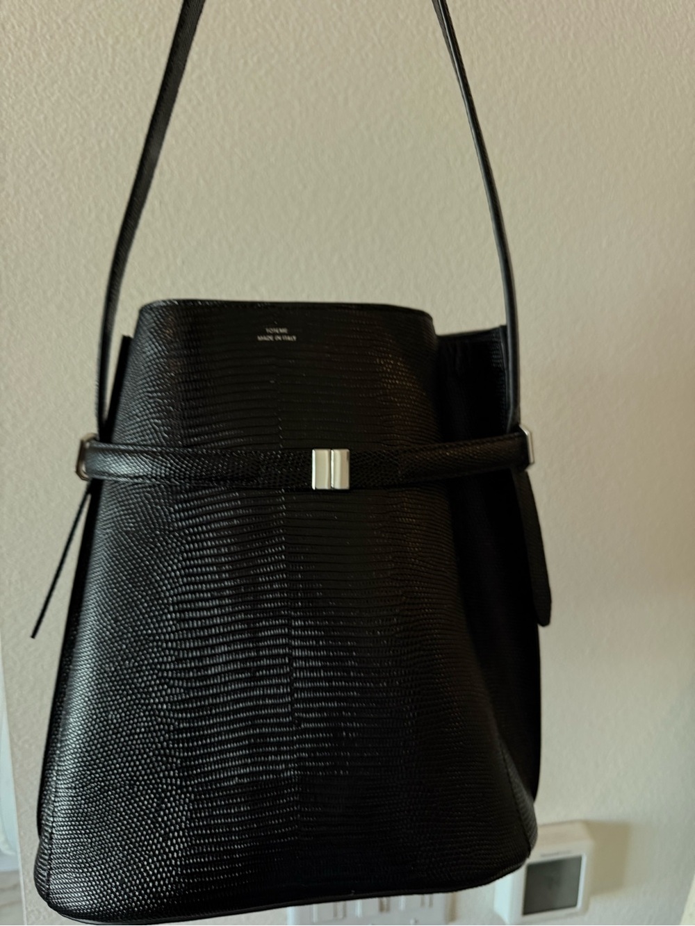 Toteme Lizard Embossed Bucket Bag - Picture 2 of 4